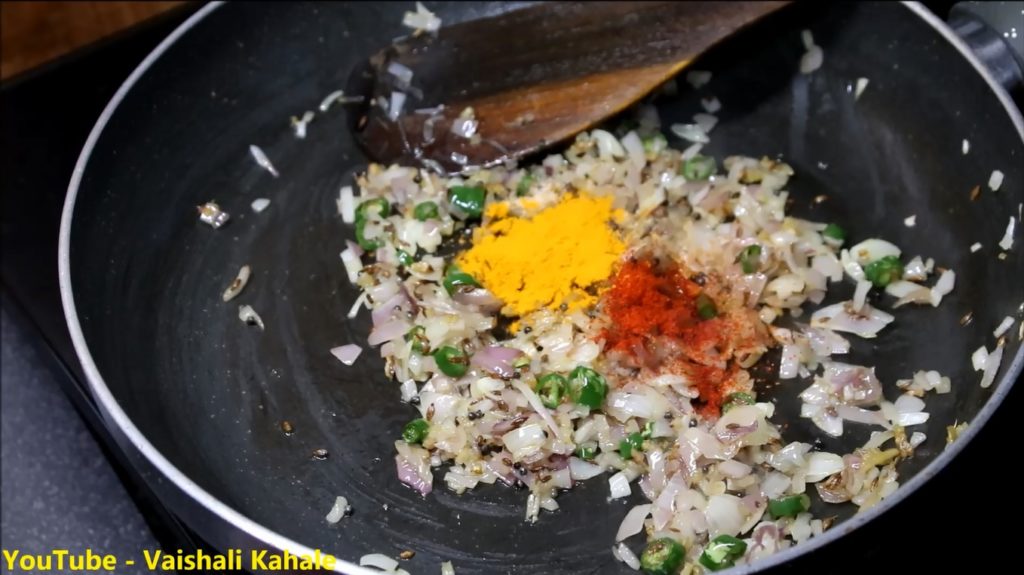 How to make Idly Upma